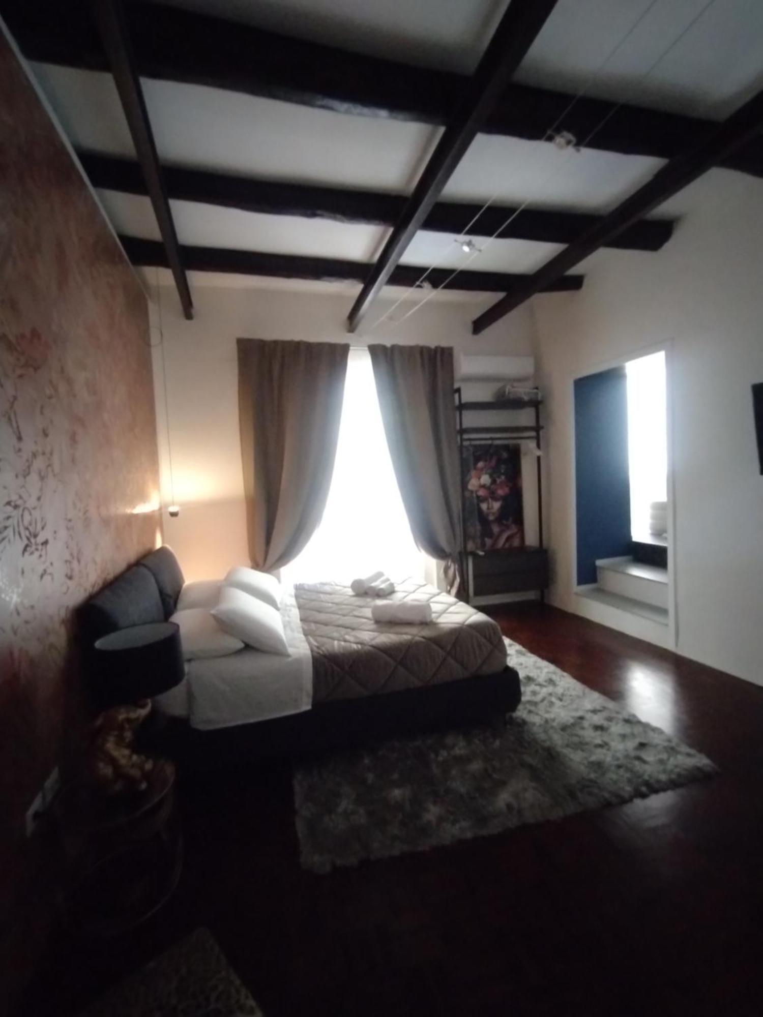 Plebiscito Suite Apartment Napoli Eksteriør billede