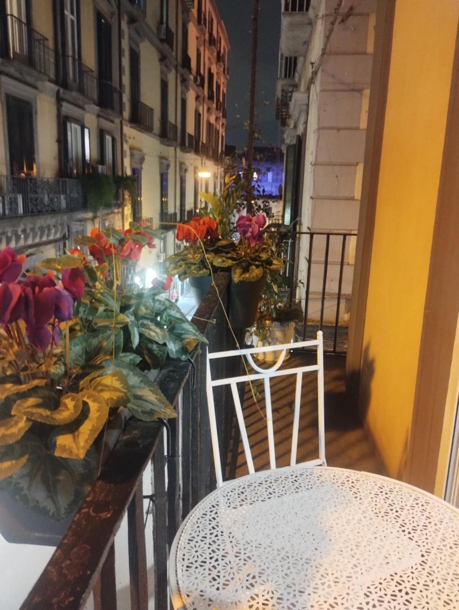 Plebiscito Suite Apartment Napoli Eksteriør billede